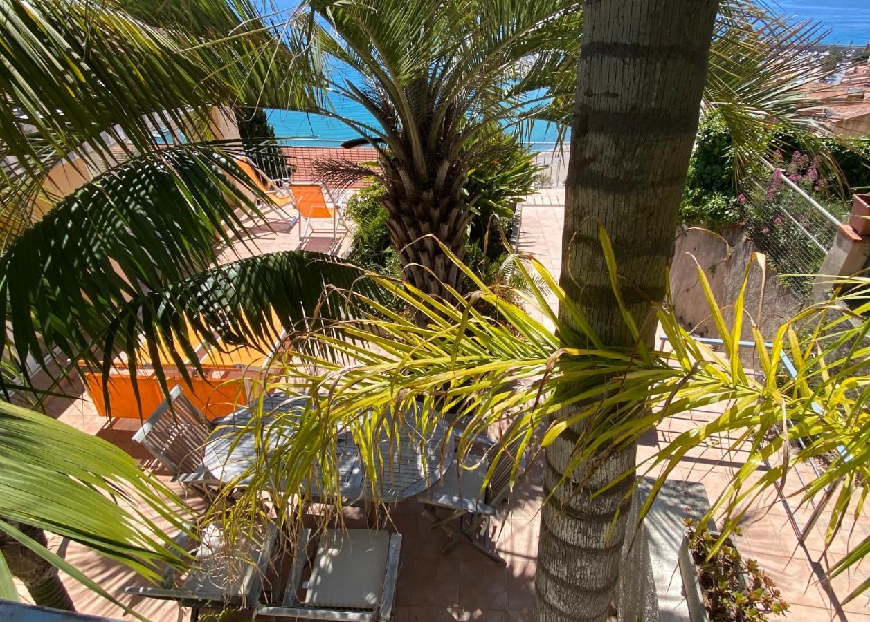 Villa L'Ensoleillee Vue Panoramique Mer, 250 M De La Plage Et Du Centre Ville Menton Exteriör bild